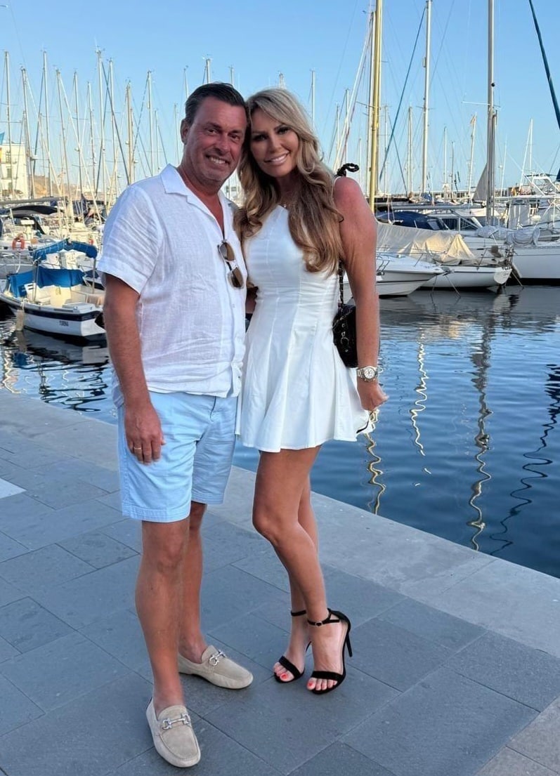 Slim One, Anni og René